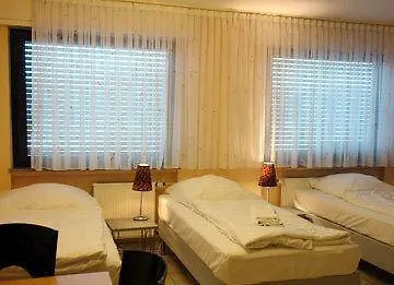 Arena Am Zoo Hotel