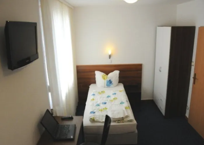 Arena Am Zoo Hotel 3*